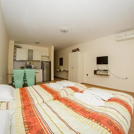 Holiday Garden Resort Apartment
